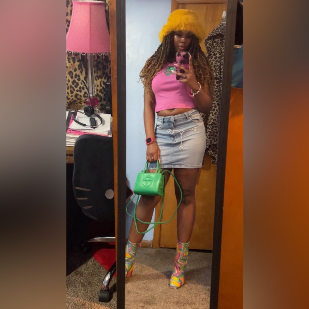 ✨Welcome To My Closet✨ - Picture 8 of 17